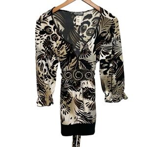 J.T.B Women's‎ Vintage Elegant Black and Cream Patterned Long Sleeve Top Size PM